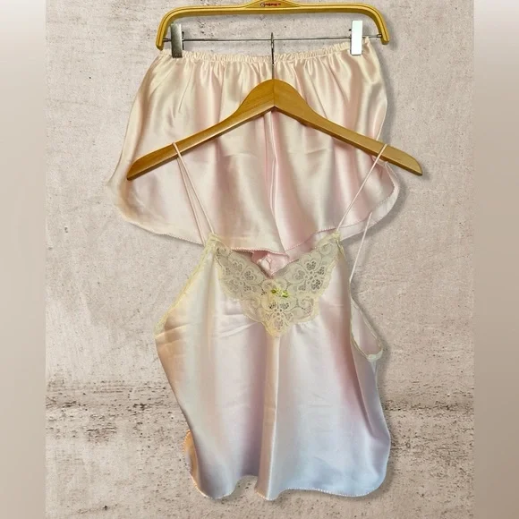 Vintage Honors Intimate Blush Lace PJ Set - M/L - Picture 3 of 9